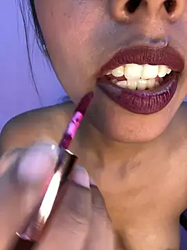 Small_Titss webcam