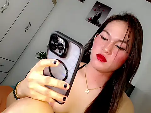 Miss_twinny21 webcam