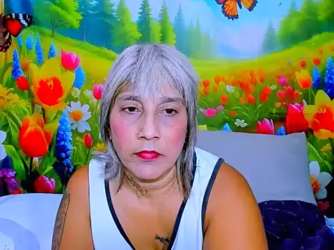 indianroxy webcam