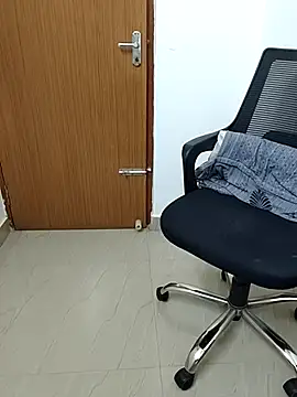 Reshma-09 webcam