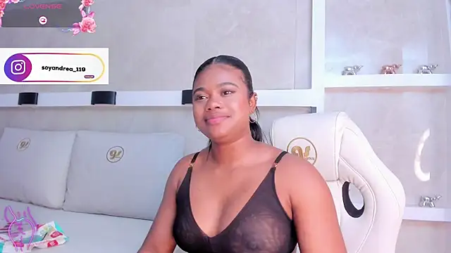 juliana_smithh webcam