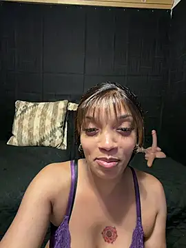 Rakiyahcharms webcam