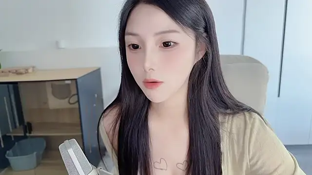 Watch holo_love live on EroticFlix - High definition streams