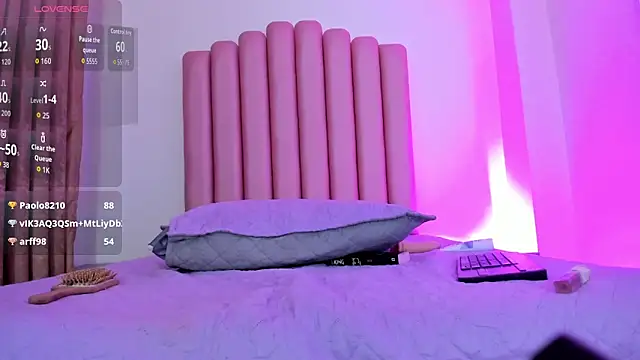 lana_fox01's live room