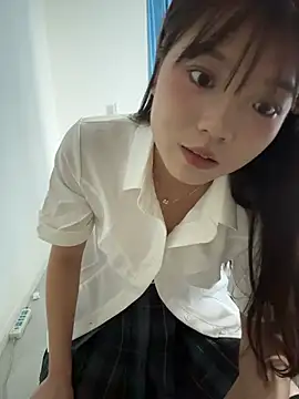 ela_sisi (F young) - 脱内裤一分钟