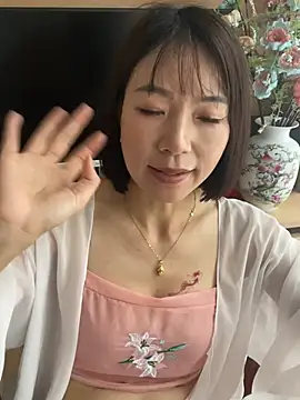 fafade2588 live cam on StripChat