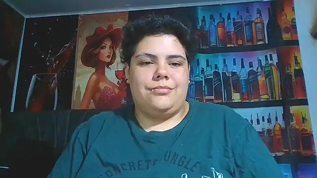 Hailey_Curvy webcam