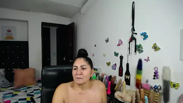 mature_bigboobs10 webcam