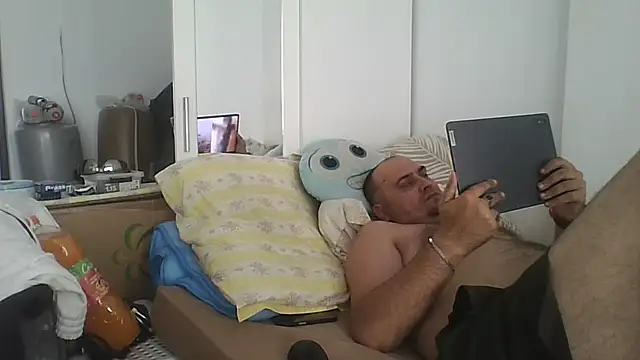 vitalik66679 - Vitalik66679's free webcam - UK Sex Cams