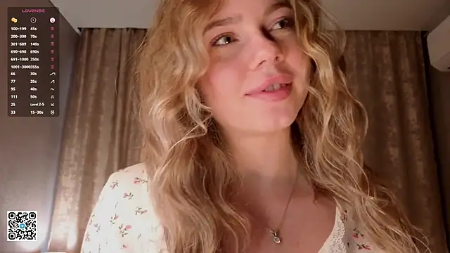 DonaDebore live cam on StripChat
