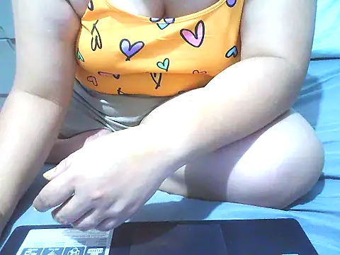 xsweetlover69x webcam
