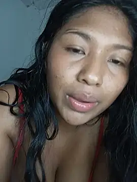 MoonMua webcam
