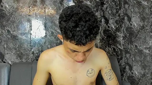 cameron_lux77 webcam