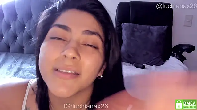 lucy26_ webcam