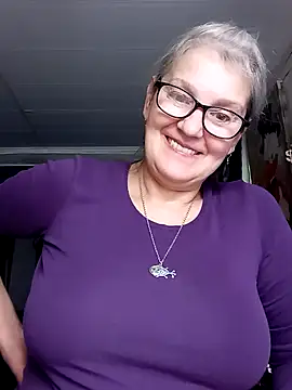 irinamaux live cam