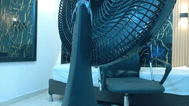 ValeriHot_1's live cam