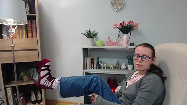sweetxlizzy - SweetxLizzy's free webcam - UK Sex Cams