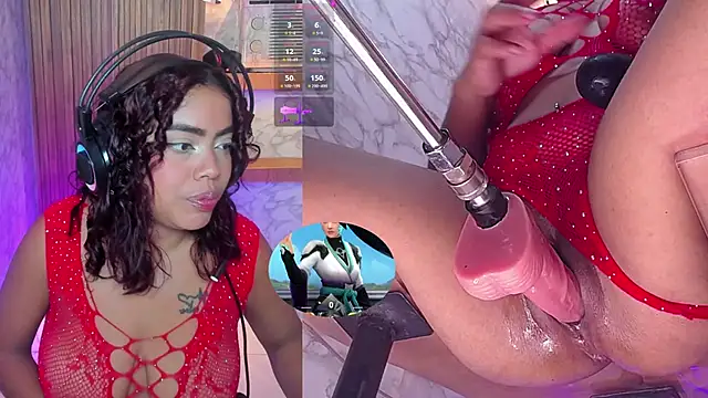 NinaCapelli webcam