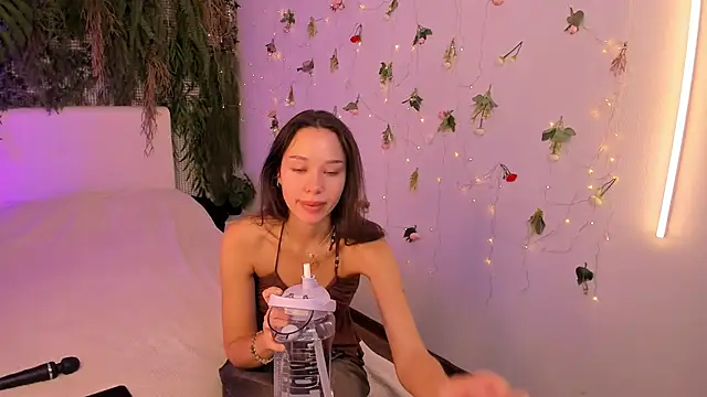 Black_Jenny webcam