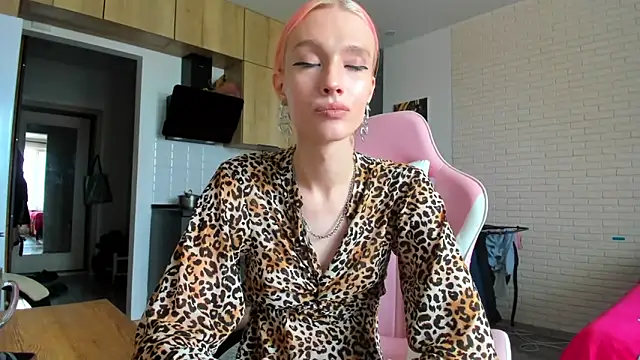 _alice_kitty (T young) - naked 2m