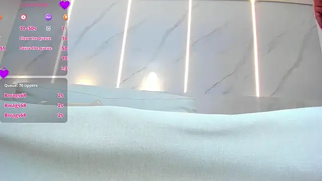 melanie_dusk live cam preview on Stripchat