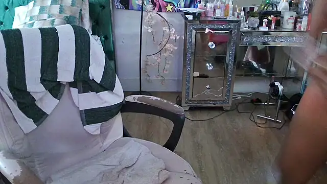 mzpretty444 webcam