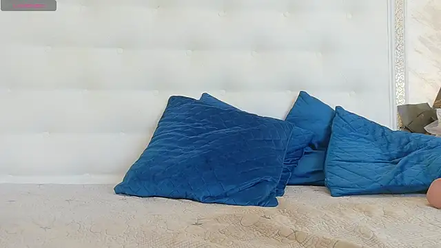 karissia - Karissia's free webcam - UK Sex Cams