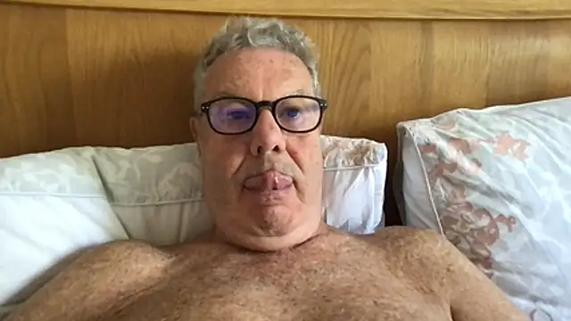 Oldpistolpete live cam on StripChat