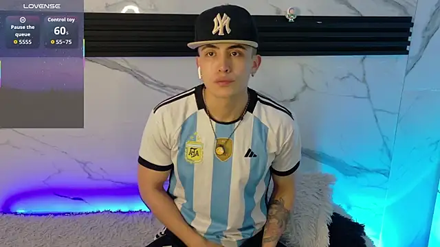 saimonvela - Saimonvela's free webcam - UK Sex Cams