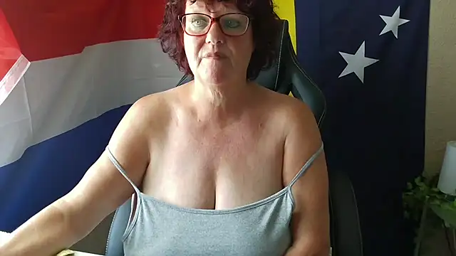 GrandJo69 live sex cam