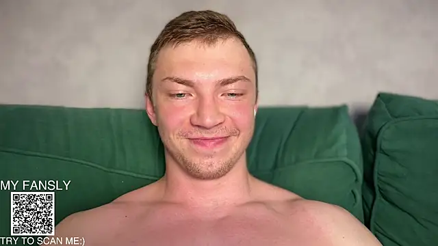 iron__chap webcam