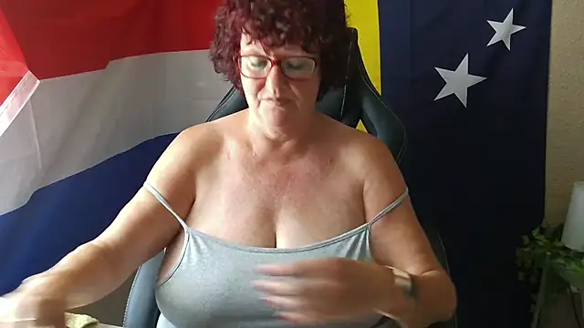 Watch GrandJo69 live on EroticFlix - High definition streams