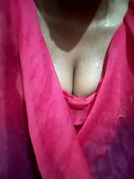 kaviyaponnu0987 webcam