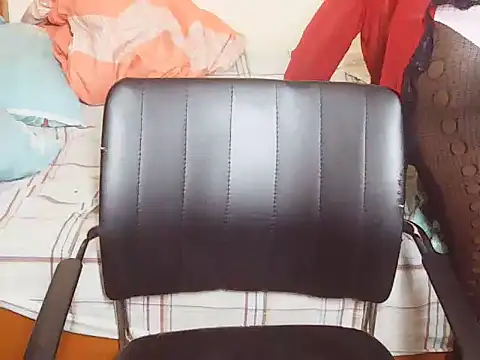 milkydaisy - Milkydaisy's free webcam - UK Sex Cams