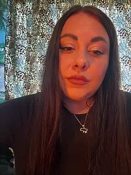Watch DaisyStreet live on EroticFlix - High definition streams