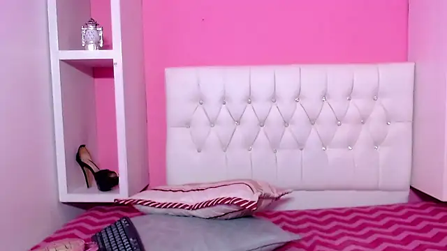 x_isabella_x webcam