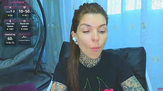 tattooedBabyy webcam
