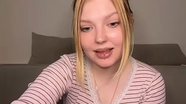 Ophelia_Ritz webcam