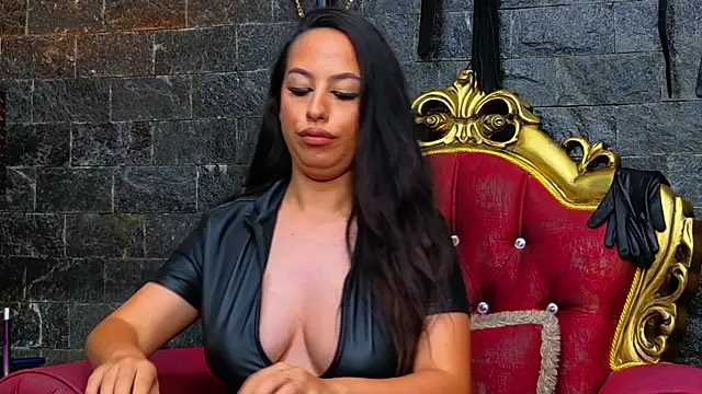 Watch AriannaNoir live on EroticFlix - High definition streams