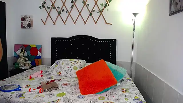 naughty_girl_4u webcam