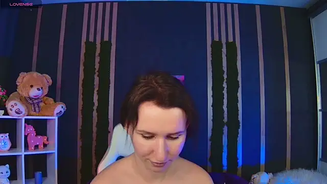 Watch Kriswix live on EroticFlix - High definition streams