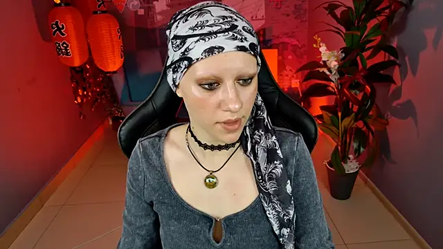 Watch LidaDarknet live on EroticFlix - High definition streams
