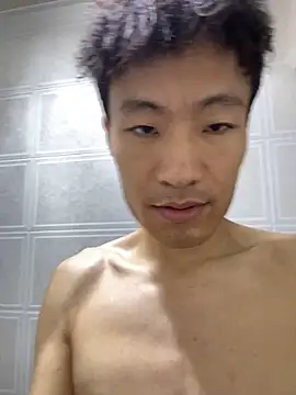 mr_iphone11 (M young) - 准备洗澡