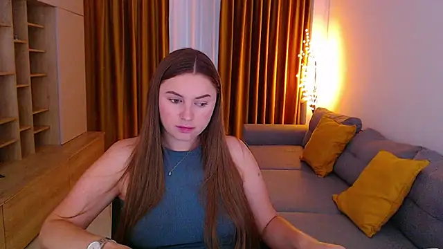mia_bloomy webcam