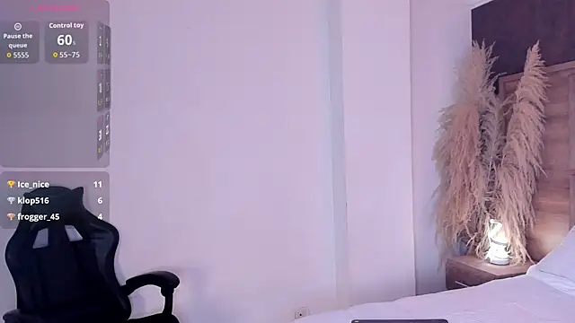 CristineRainn_ webcam