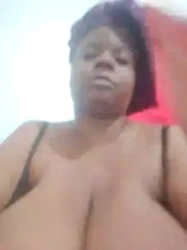 bigtitssxx - Bigtitssxx's free webcam - UK Sex Cams