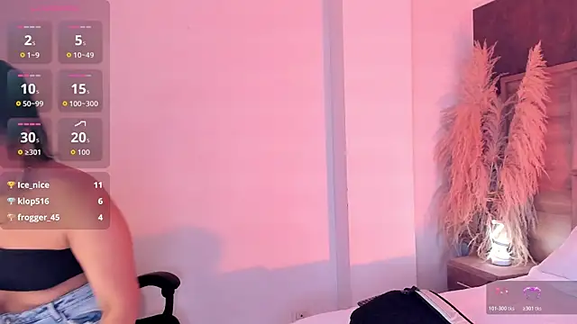 CristineRainn_ webcam