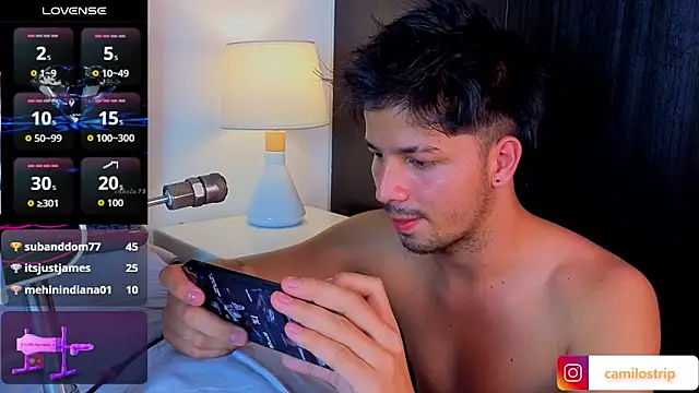 Issac_james_ live cam