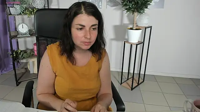 MartaEdams webcam