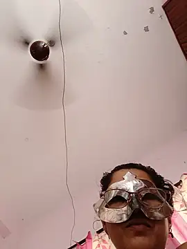thanusi_2 webcam